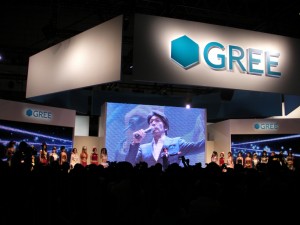 Never heard of Gree, but they made themseves known! To the men in the crowd, mostly!
